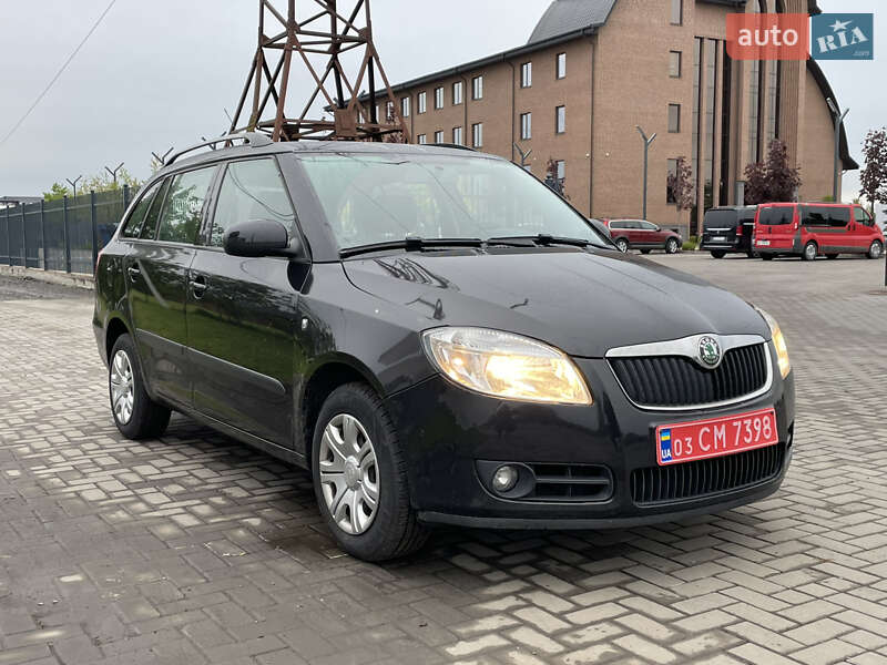 Универсал Skoda Fabia 2008 в Луцке