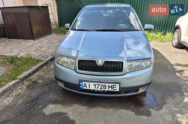 Седан Skoda Fabia 2002 в 