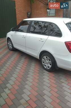 Универсал Skoda Fabia 2012 в 