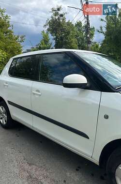 Хэтчбек Skoda Fabia 2008 в 