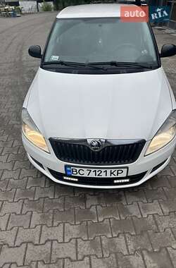 Хэтчбек Skoda Fabia 2014 в 