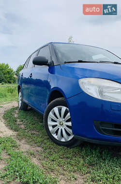 Универсал Skoda Fabia 2010 в Синельниково
