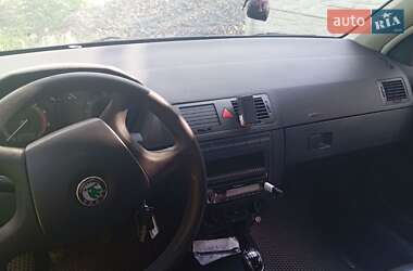 Хэтчбек Skoda Fabia 2006 в 
