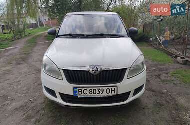 Хэтчбек Skoda Fabia 2013 в Львове