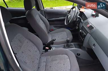 Универсал Skoda Fabia 2001 в 