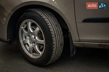 Хэтчбек Skoda Fabia 2008 в 