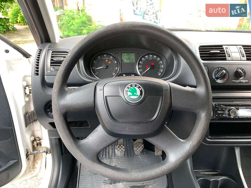Хетчбек Skoda Fabia 2012 в Вінниці