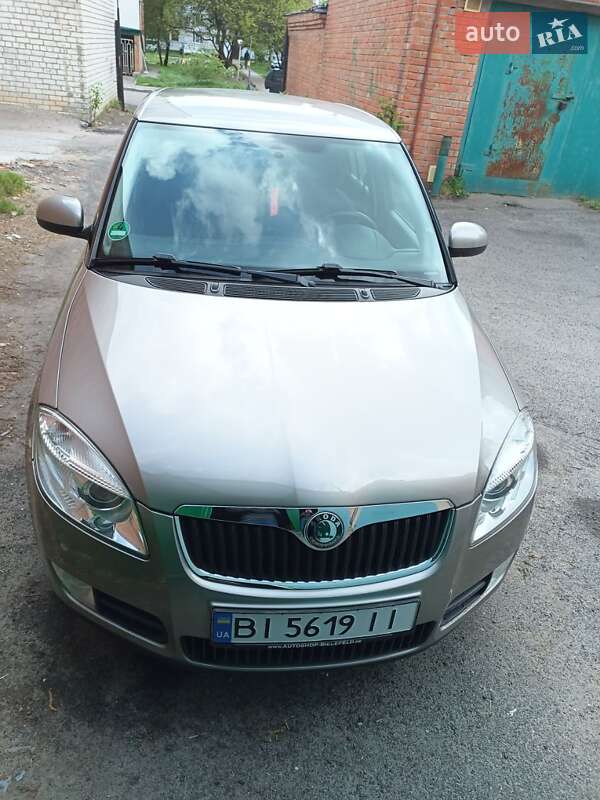 Універсал Skoda Fabia 2008 в Полтаві