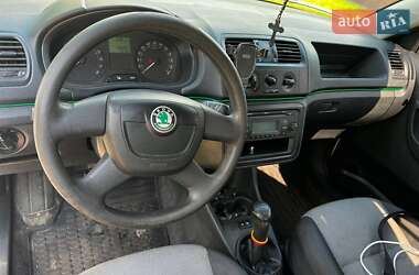 Хэтчбек Skoda Fabia 2012 в 