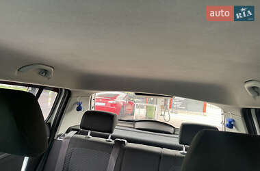 Хэтчбек Skoda Fabia 2012 в 