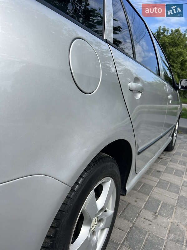 Універсал Skoda Fabia 2007 в Хмельницькому