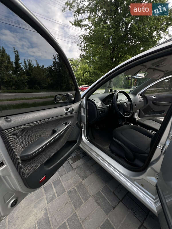 Універсал Skoda Fabia 2007 в Хмельницькому