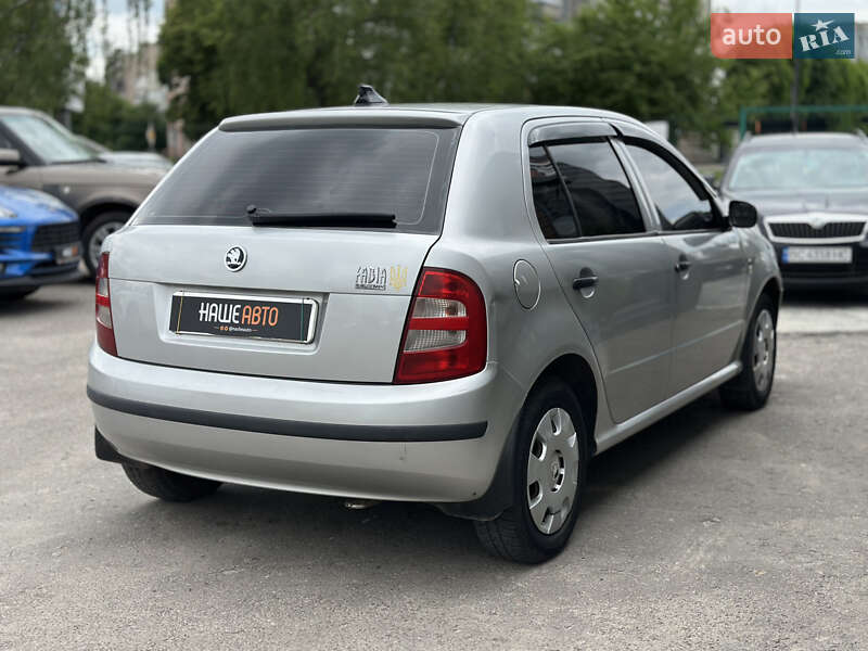 Хетчбек Skoda Fabia 2002 в Шептицькому