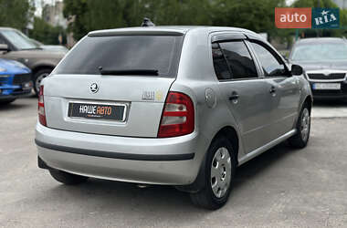 Хэтчбек Skoda Fabia 2002 в 