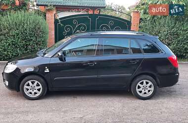 Універсал Skoda Fabia 2010 в Чернігові