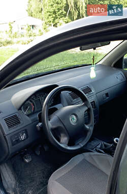 Седан Skoda Fabia 2005 в 