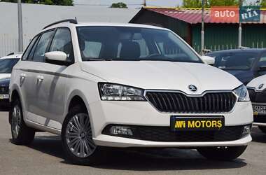 Универсал Skoda Fabia 2021 в Киеве