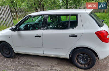 Хетчбек Skoda Fabia 2010 в Буську