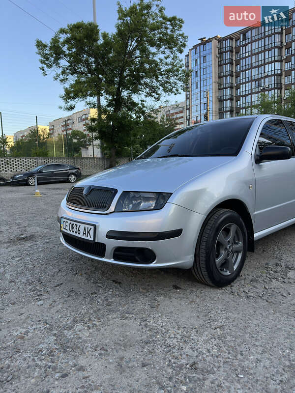 Седан Skoda Fabia 2007 в Чернівцях
