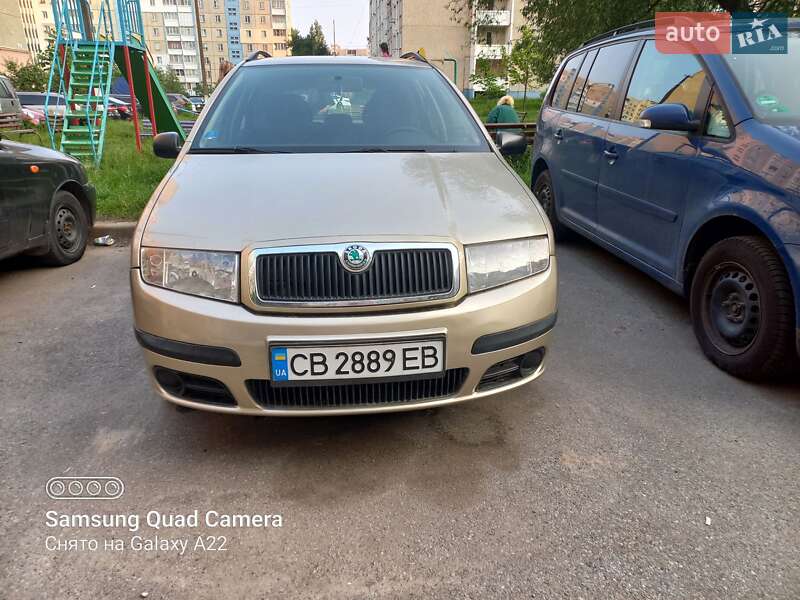 Универсал Skoda Fabia 2006 в Чернигове