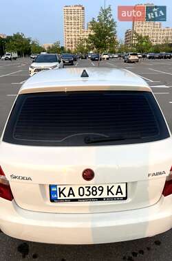 Хэтчбек Skoda Fabia 2013 в 