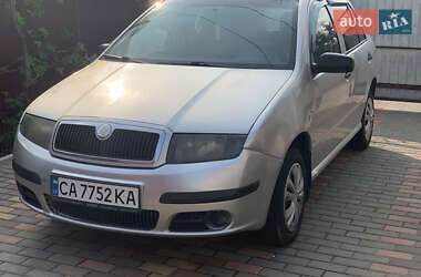 Хетчбек Skoda Fabia 2007 в Рокитному
