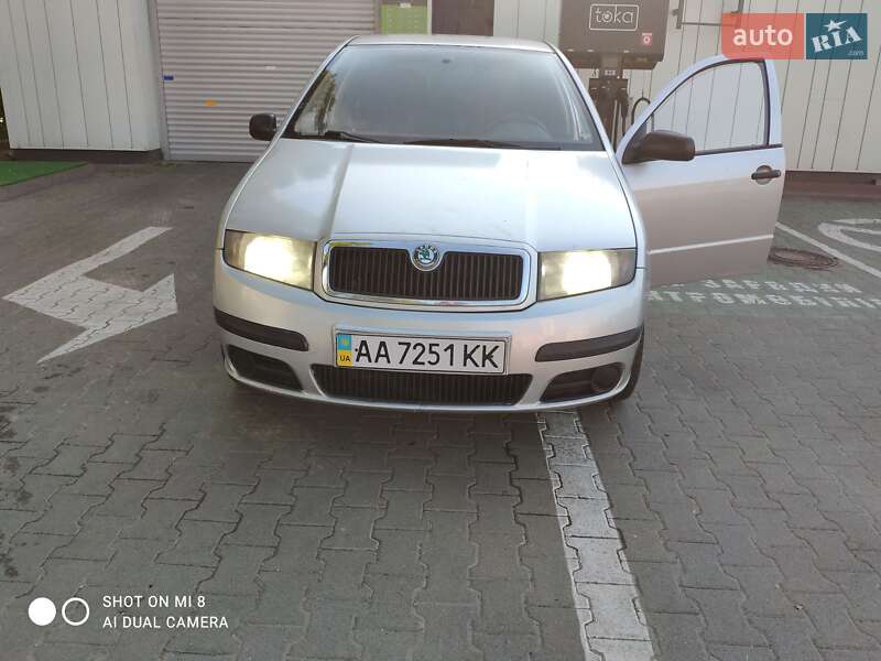 Хетчбек Skoda Fabia 2005 в Києві