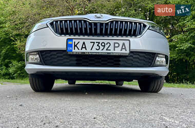 Хэтчбек Skoda Fabia 2019 в 