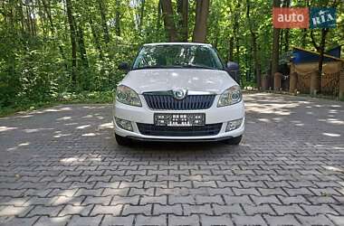 Хетчбек Skoda Fabia 2011 в 