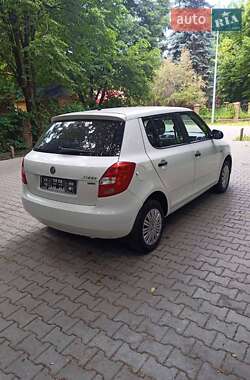 Хетчбек Skoda Fabia 2011 в 