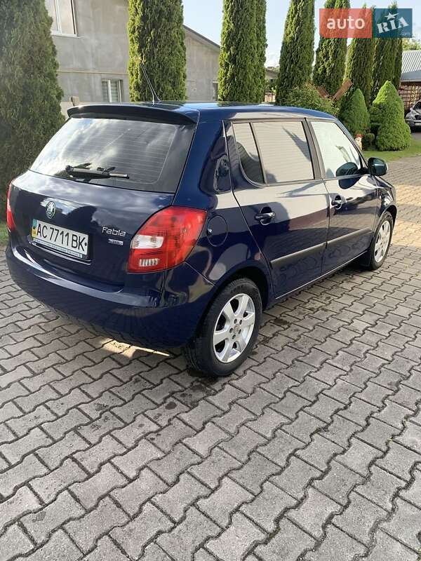 Хэтчбек Skoda Fabia 2011 в Ковеле