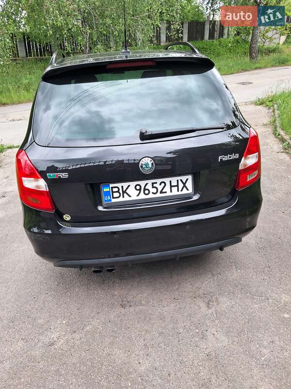 Универсал Skoda Fabia 2011 в Ровно