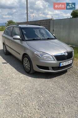 Универсал Skoda Fabia 2011 в Виноградове