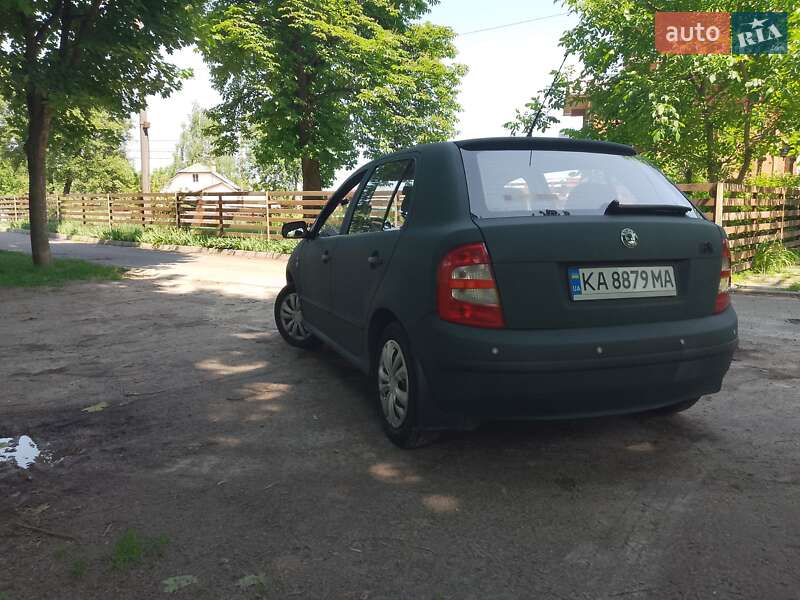 Хетчбек Skoda Fabia 2002 в Києві