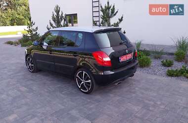 Хэтчбек Skoda Fabia 2009 в 