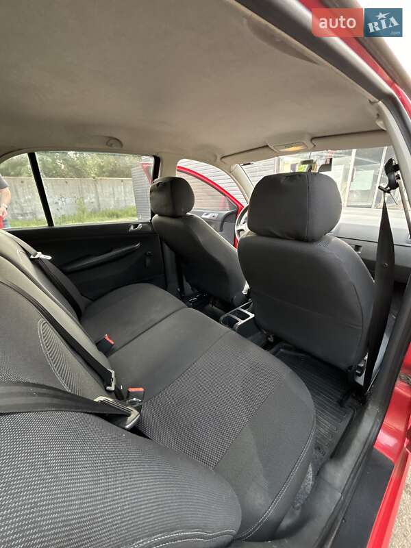 Хэтчбек Skoda Fabia 2006 в Харькове