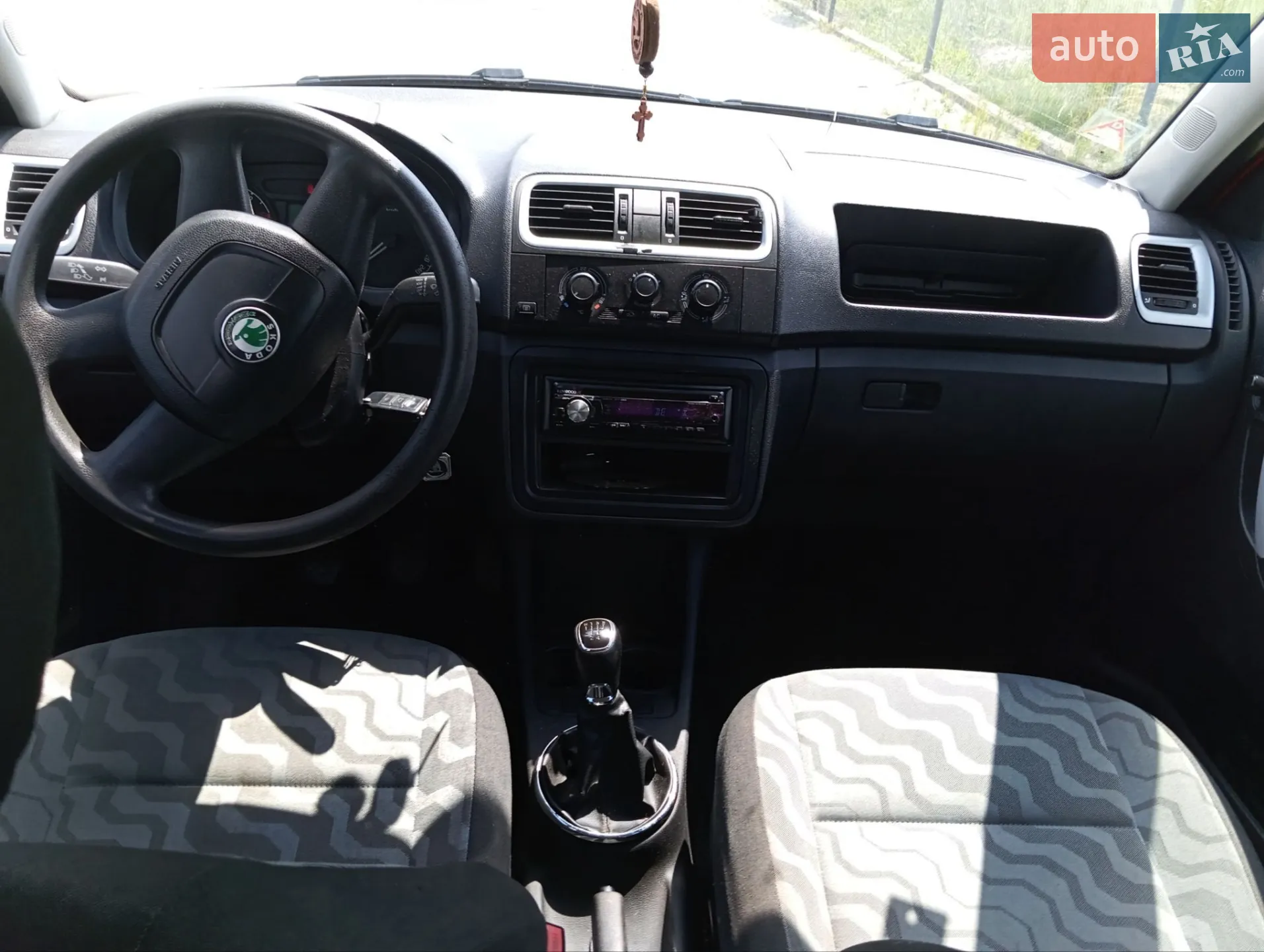 2010 Skoda Fabia - мініатюра 5