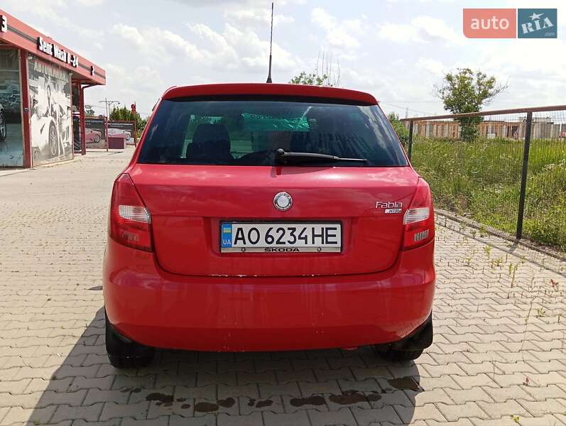 Хэтчбек Skoda Fabia 2010 в Вилке