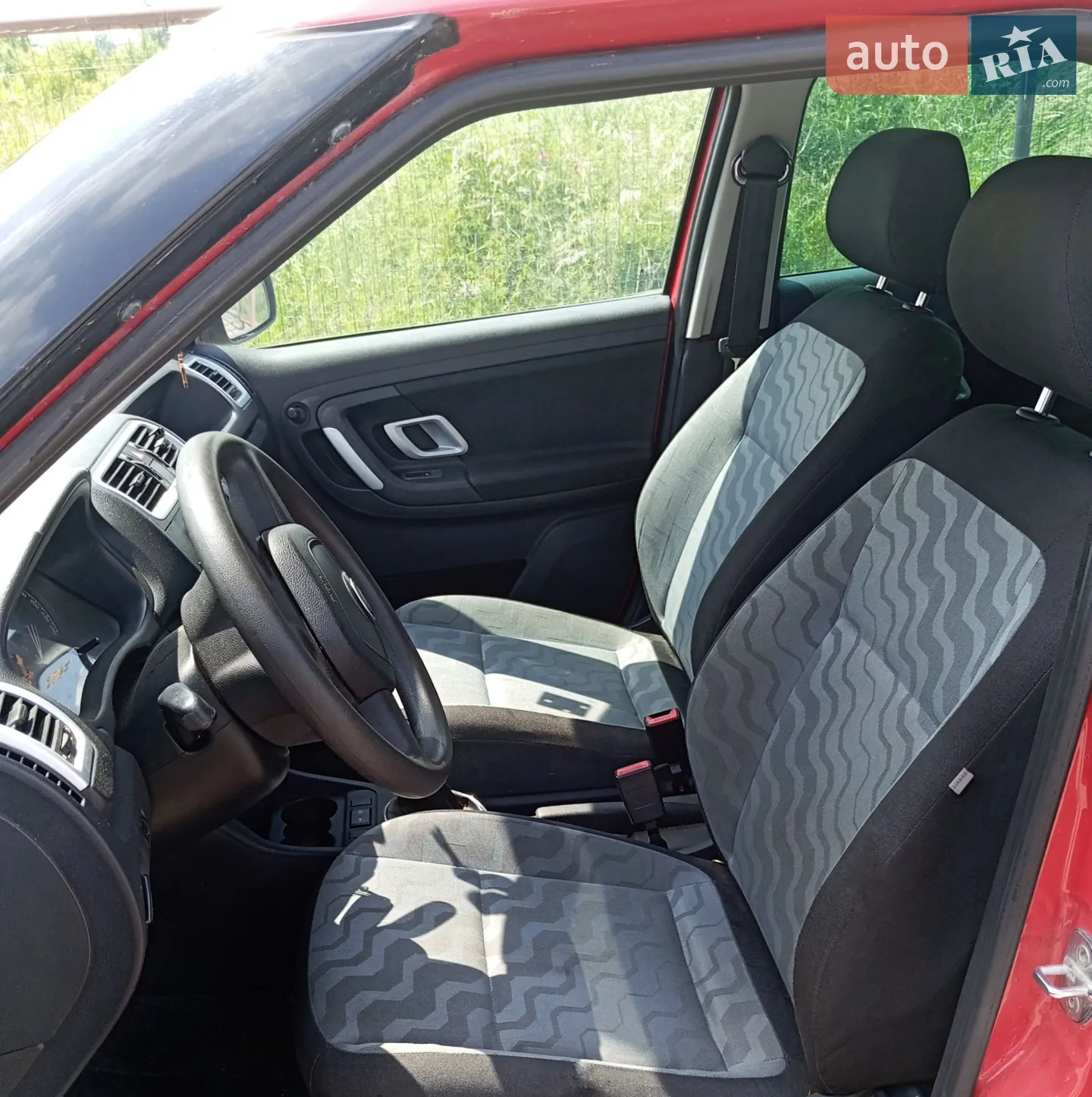 2010 Skoda Fabia - мініатюра 7