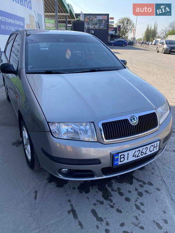 Хетчбек Skoda Fabia 2006 в 