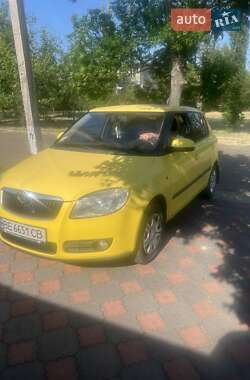 Хетчбек Skoda Fabia 2008 в 