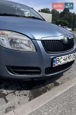 Хэтчбек Skoda Fabia 2008 в Новояворовске