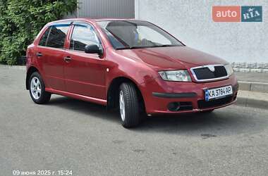Хэтчбек Skoda Fabia 2006 в 
