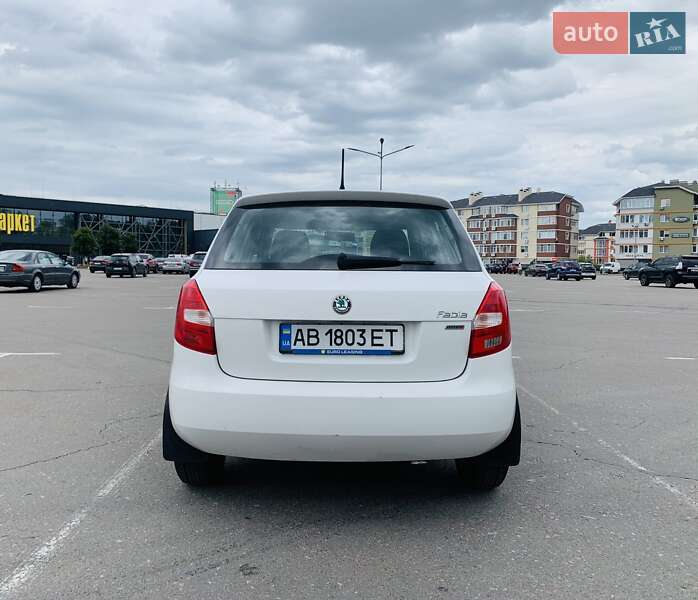 Хетчбек Skoda Fabia 2011 в Києві