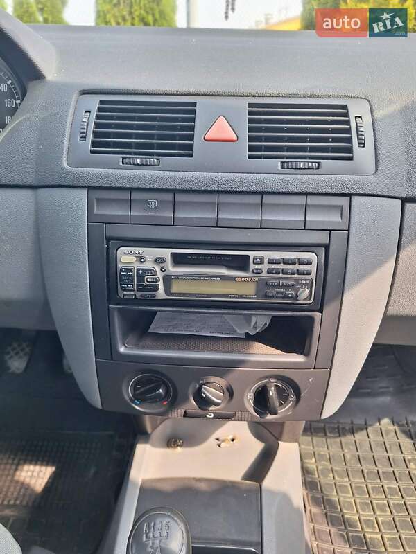 Хетчбек Skoda Fabia 2000 в Калуші