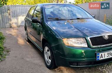 Хэтчбек Skoda Fabia 2002 в 