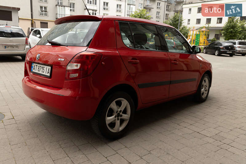 Хэтчбек Skoda Fabia 2009 в Ивано-Франковске