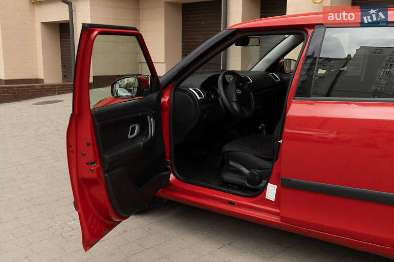 Хэтчбек Skoda Fabia 2009 в Ивано-Франковске