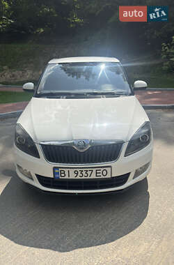 Хэтчбек Skoda Fabia 2013 в 