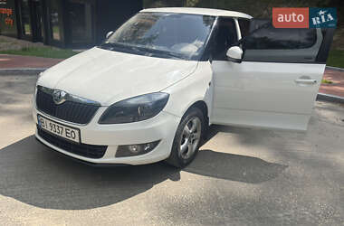Хэтчбек Skoda Fabia 2013 в 